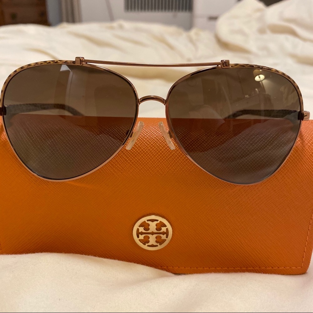 Tory Burch Aviator Sunglasses
